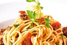 Spaghettis avec sugo de viande hachée